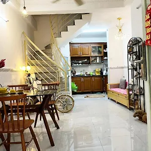  Couette-café Ms. Hoa Vietnam